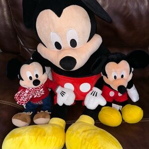 Disney Mickey Mouse Plush Trio - Black, Red, Yellow